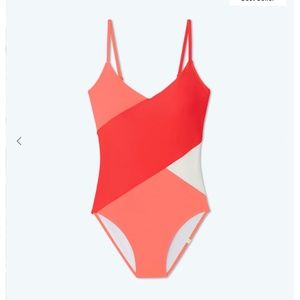 Summersault The Marina Size 8 in color Grapefruit Coral & White Sand NWT